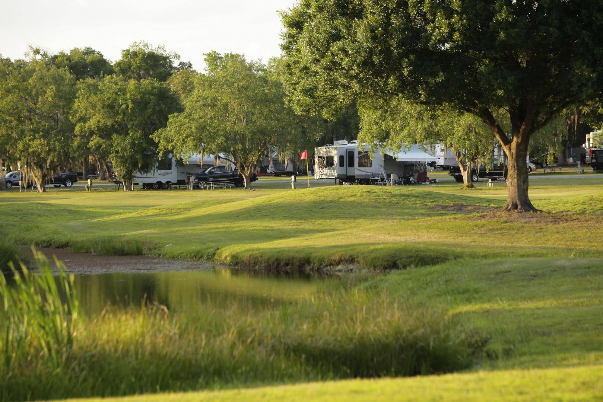 Clerbrook Golf & Rv Resort Caravan Park Clermont Exterior foto